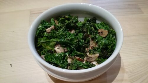 Stegt grønkål med bacon