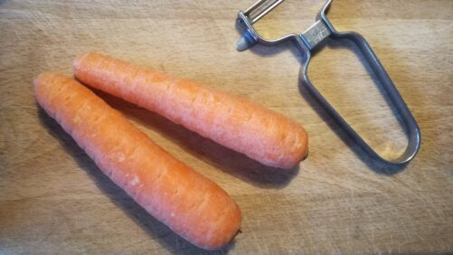 gulerødder klar til skrælning