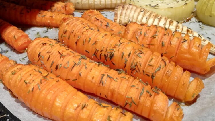 Hasselback gulerødder