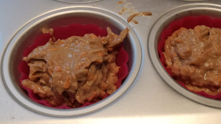 Boghvedemuffins klar til ovnen